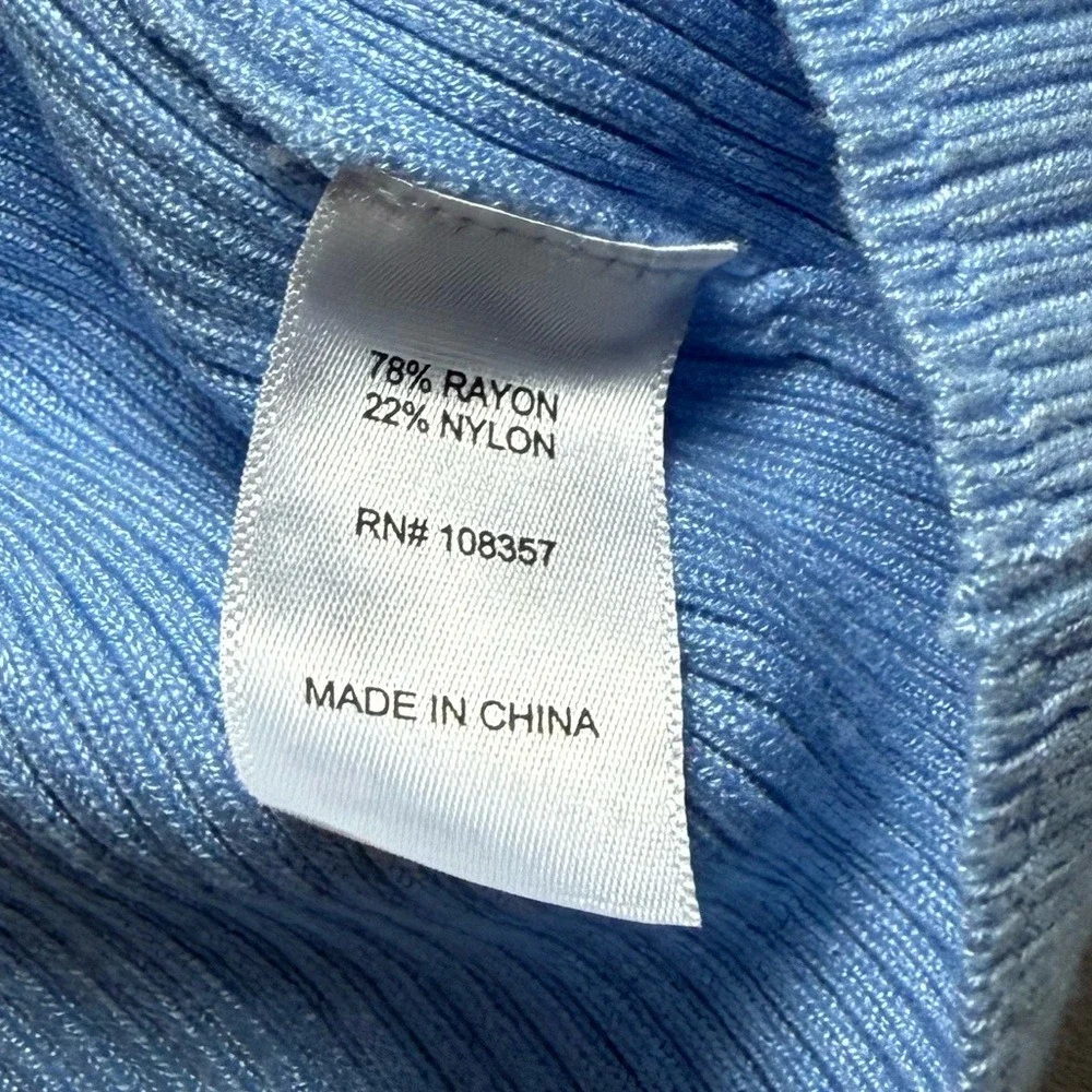 Worthington Light Blue Ribbed V-Neck Short Sleeve‎ Sweater Top Small NWT